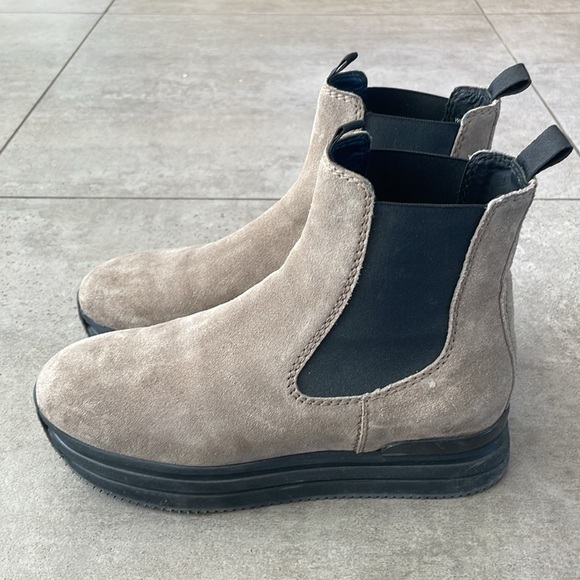 Hogan Taupe Suede Chelsey Boots - Picture 3 of 5